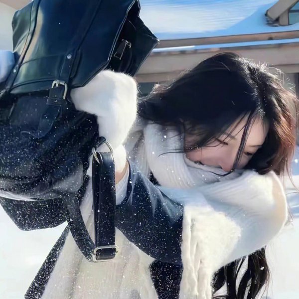 薇拉与伊娃